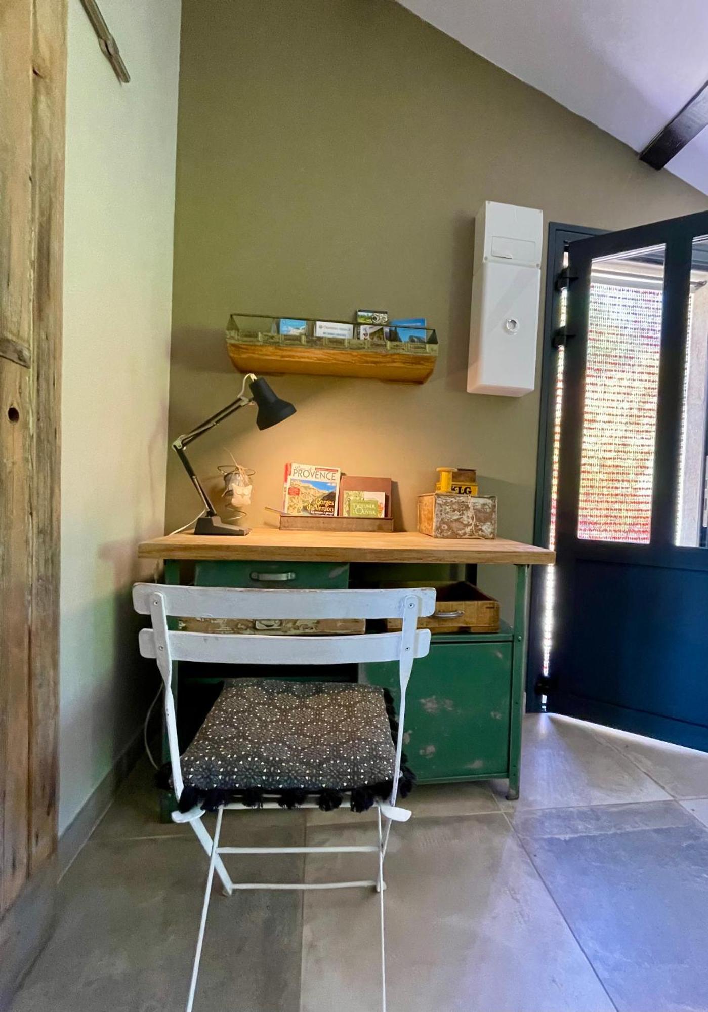 Pigeonnier Des Banons Bed & Breakfast Puimoisson Dış mekan fotoğraf